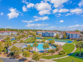 Cozy Condo, 2 Pools, Golf getaway, 5 minutes to beach